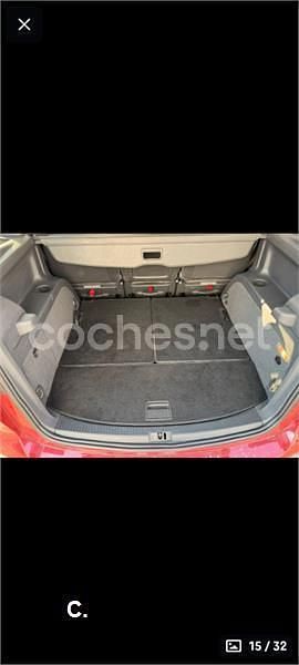 Granate Usado 2011 VW Touran Advance Monovolumen | 7900 € (Un poco caro) - Imagen 1/4