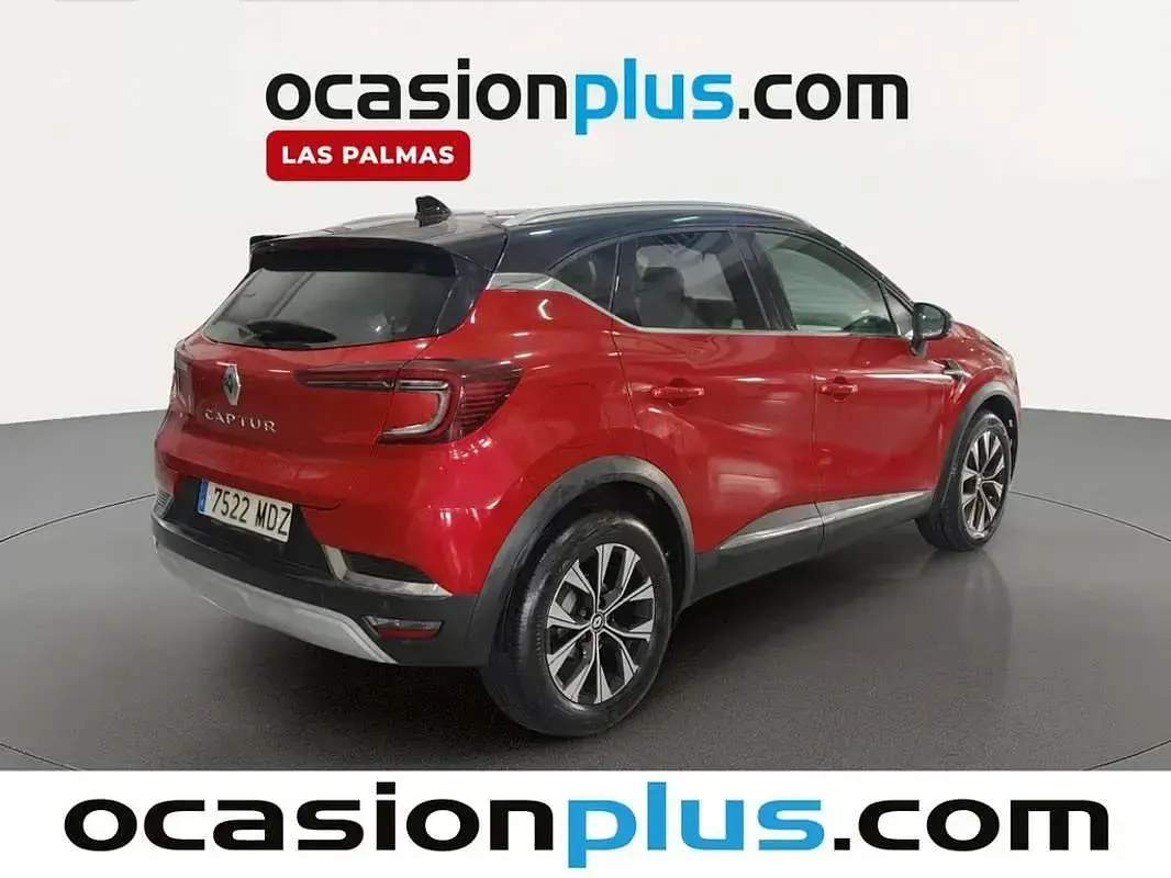 Usado Renault Captur Techno 91 CV (66 kW) 2023 Rojo SUV