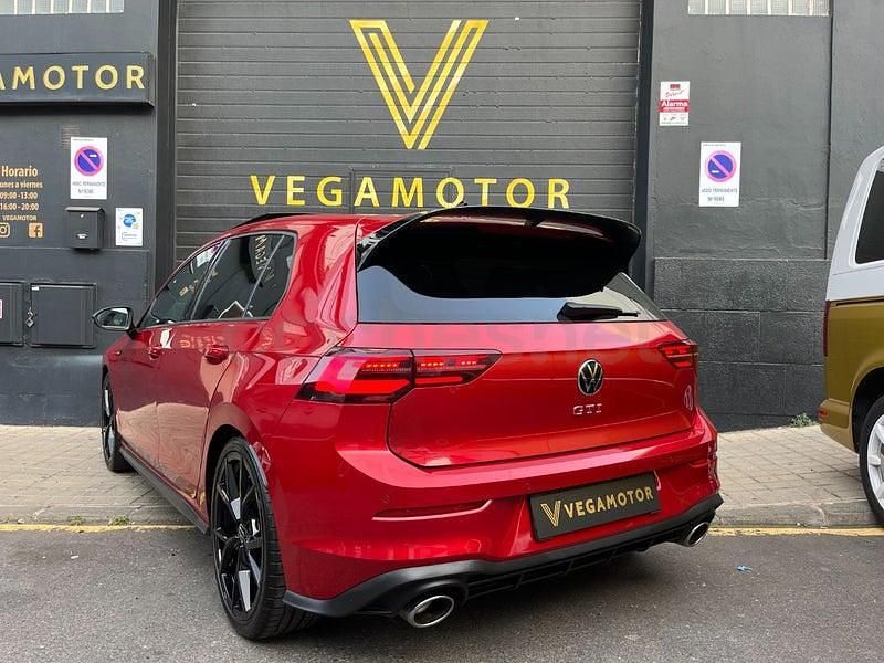 Usado VW Golf VIII GTI Clubsport 301 CV (221 kW) 2022 Rojo Berlina