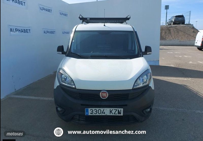 Usado Fiat Doblò 95 CV (69 kW) 2019 Blanco Monovolumen