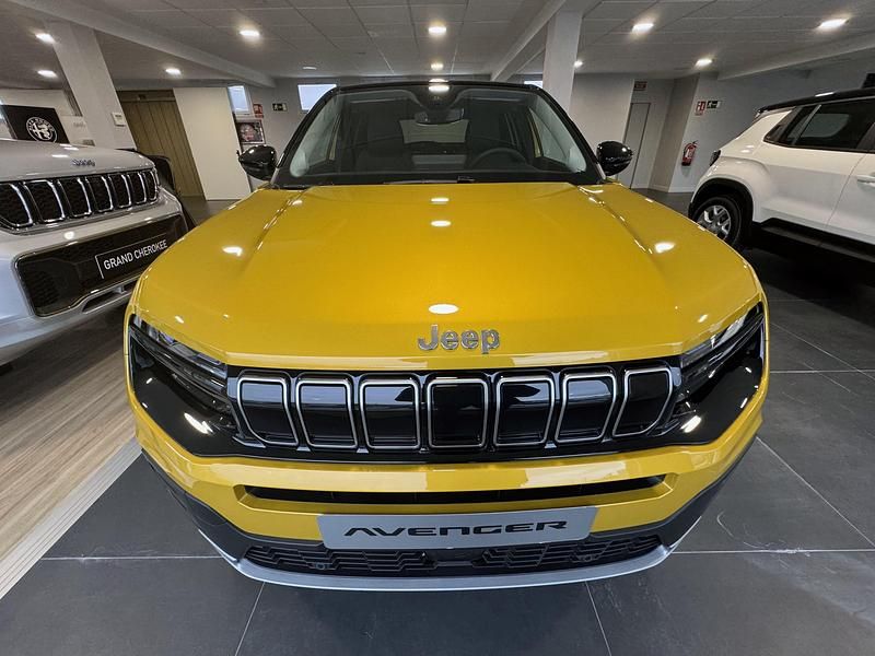 Uusi Jeep Avenger EV Summit 114 kW (156 HP) 2026 Keltainen Katumaasturi