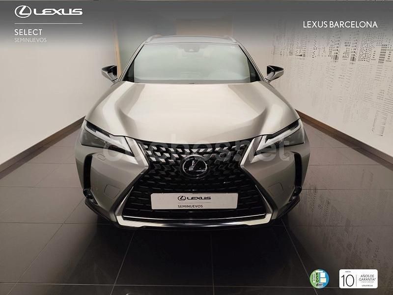 Usado Lexus UX 184 CV (135 kW) 2023 Gris / plata SUV