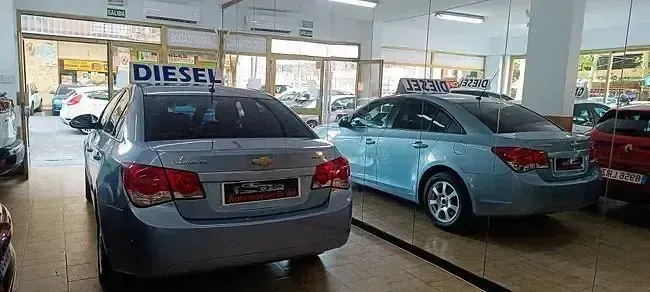 Usado Chevrolet Cruze LS 125 CV (91 kW) 2010 Azul Berlina