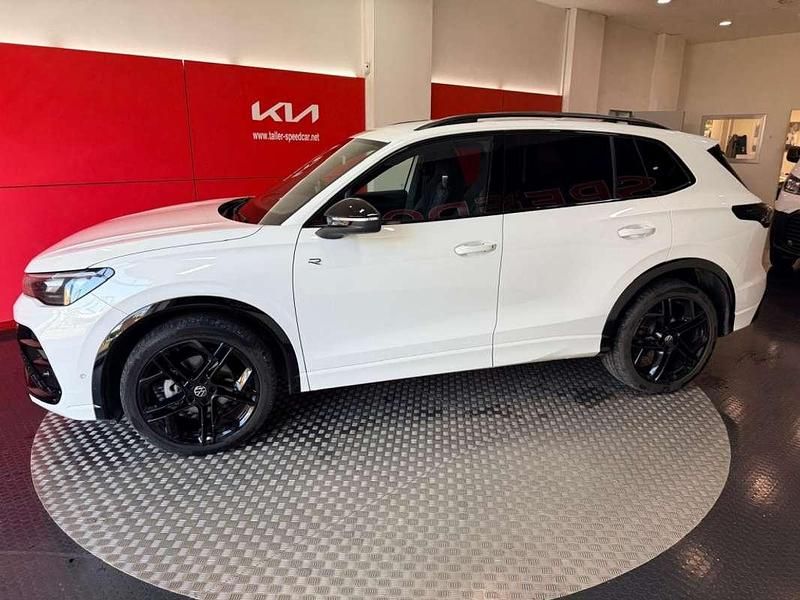 Usado VW Tiguan R-line 150 CV (110 kW) 2024 Blanco SUV