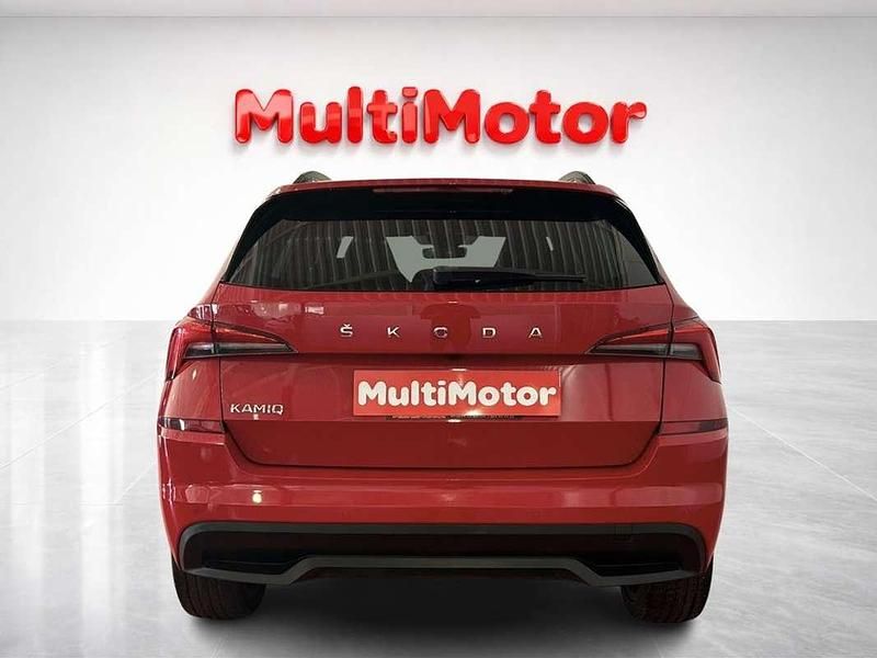 Usado Skoda Kamiq Monte Carlo 110 CV (80 kW) 2024 Rojo SUV
