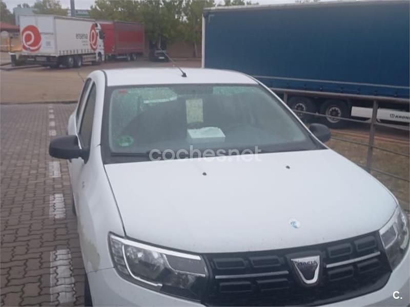Usado Dacia Sandero Essentiel 73 CV (53 kW) 2018 Blanco Berlina