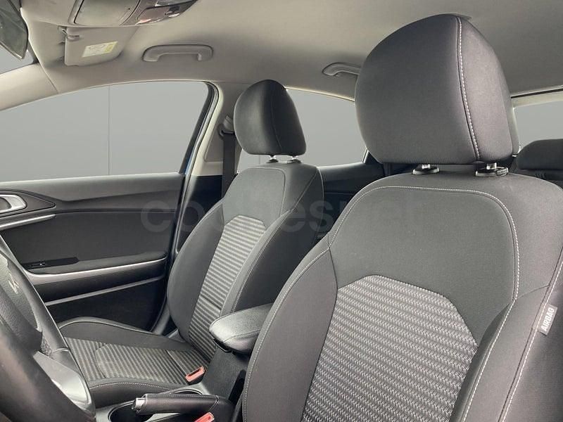 Usado Kia XCeed 120 CV (88 kW) 2022 Azul SUV