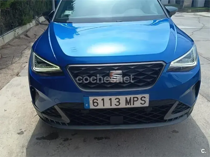 Usado Seat Arona FR 115 CV (84 kW) 2024 Azul SUV
