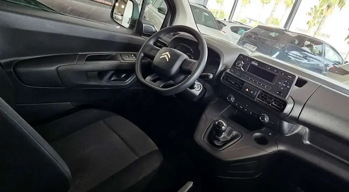 Usado Citroën Berlingo 102 CV (75 kW) 2021 Blanco Monovolumen
