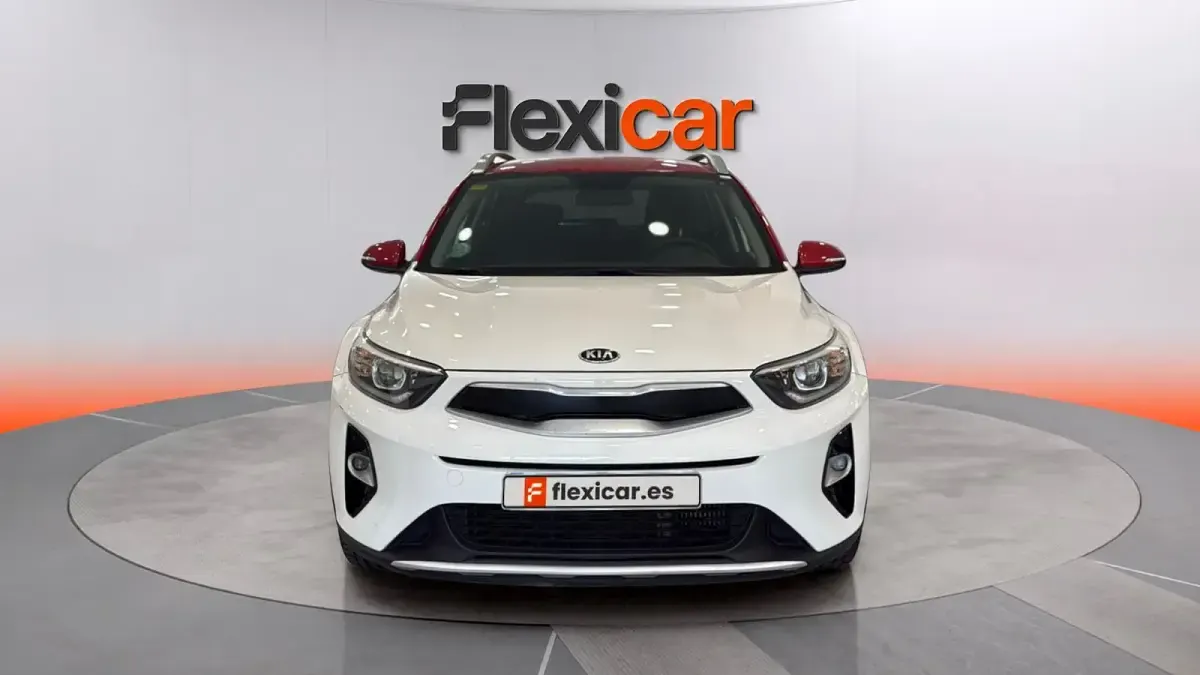 Usado Kia Stonic 101 CV (74 kW) 2020 Blanco SUV