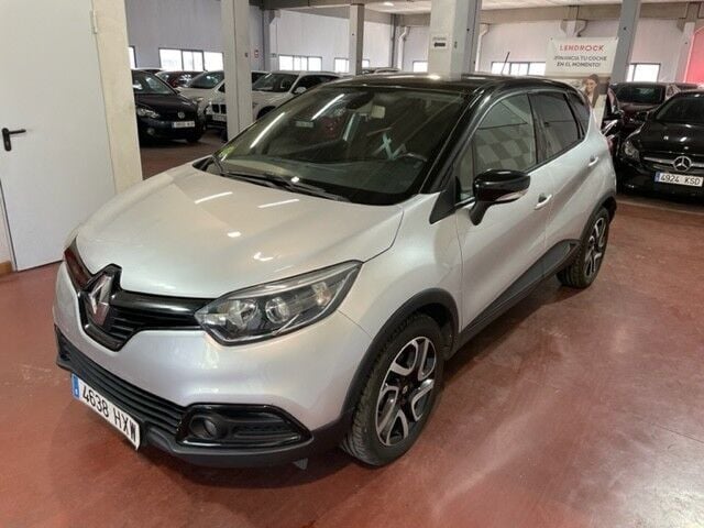 Usado Renault Captur Zen 90 CV (66 kW) 2014 Gris SUV