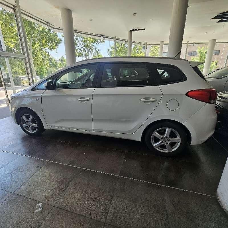 Usado Kia Carens 135 CV (99 kW) 2014 Blanco Monovolumen