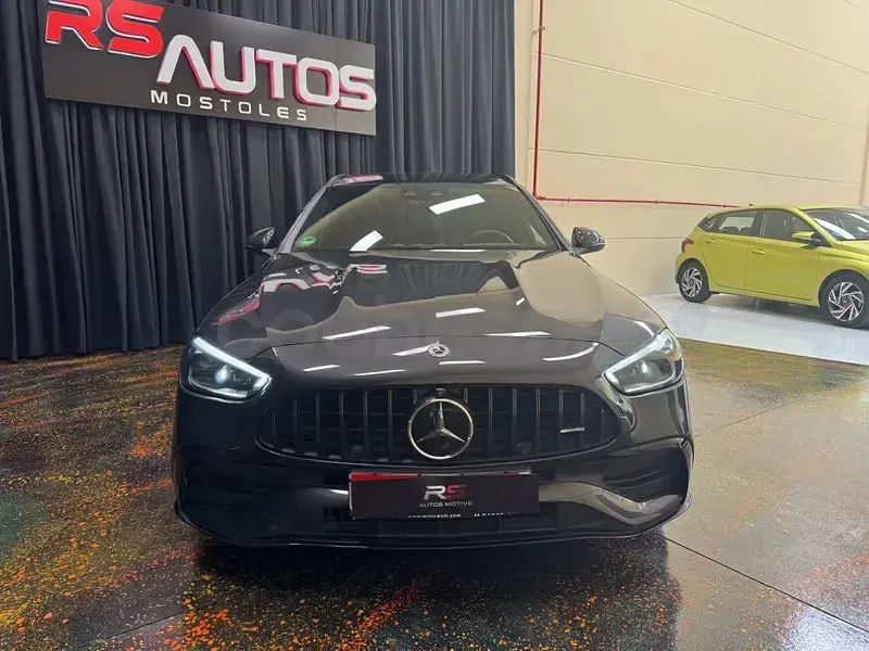 Usado Mercedes C43 AMG 408 CV (300 kW) 2023 Gris / plata Familiar