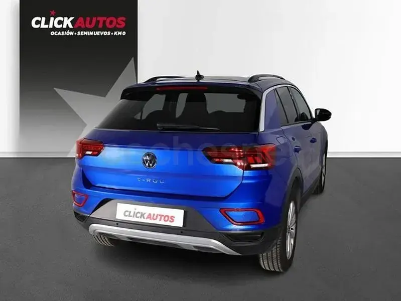 Usado VW T-Roc Life 110 CV (80 kW) 2023 Azul SUV