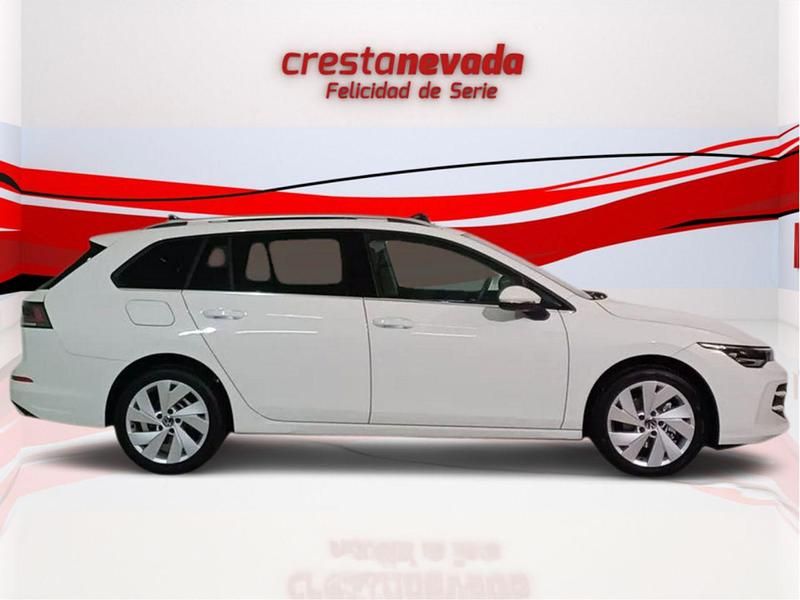 Usado VW Golf VIII Style 116 CV (85 kW) 2024 Blanco Familiar