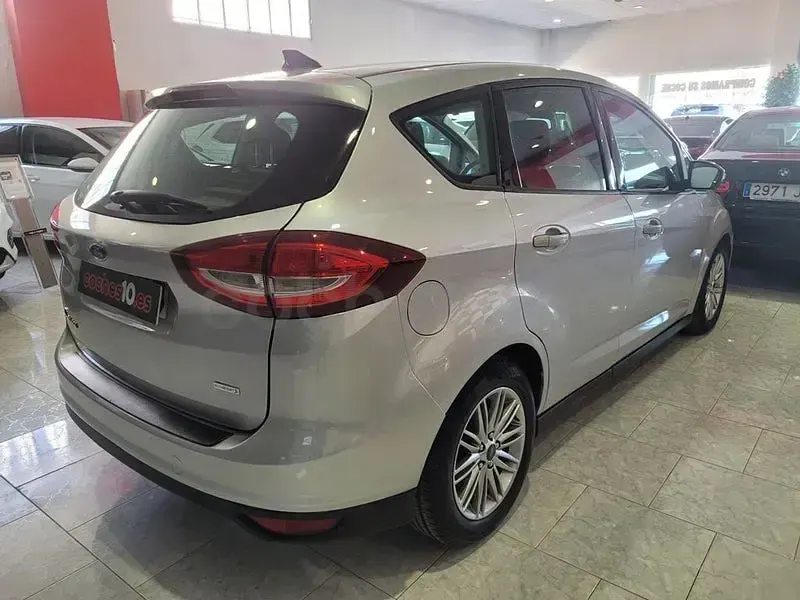 Usado Ford C-MAX Trend 125 CV (91 kW) 2017 Gris / plata Monovolumen