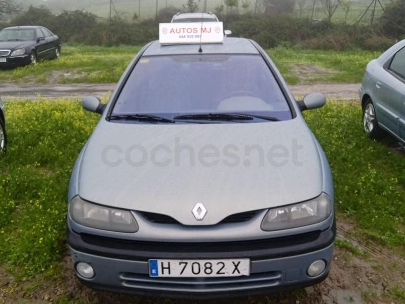 Gris / plata Usado 1999 Renault Laguna Berlina | 1900 € - Imagen 1/4