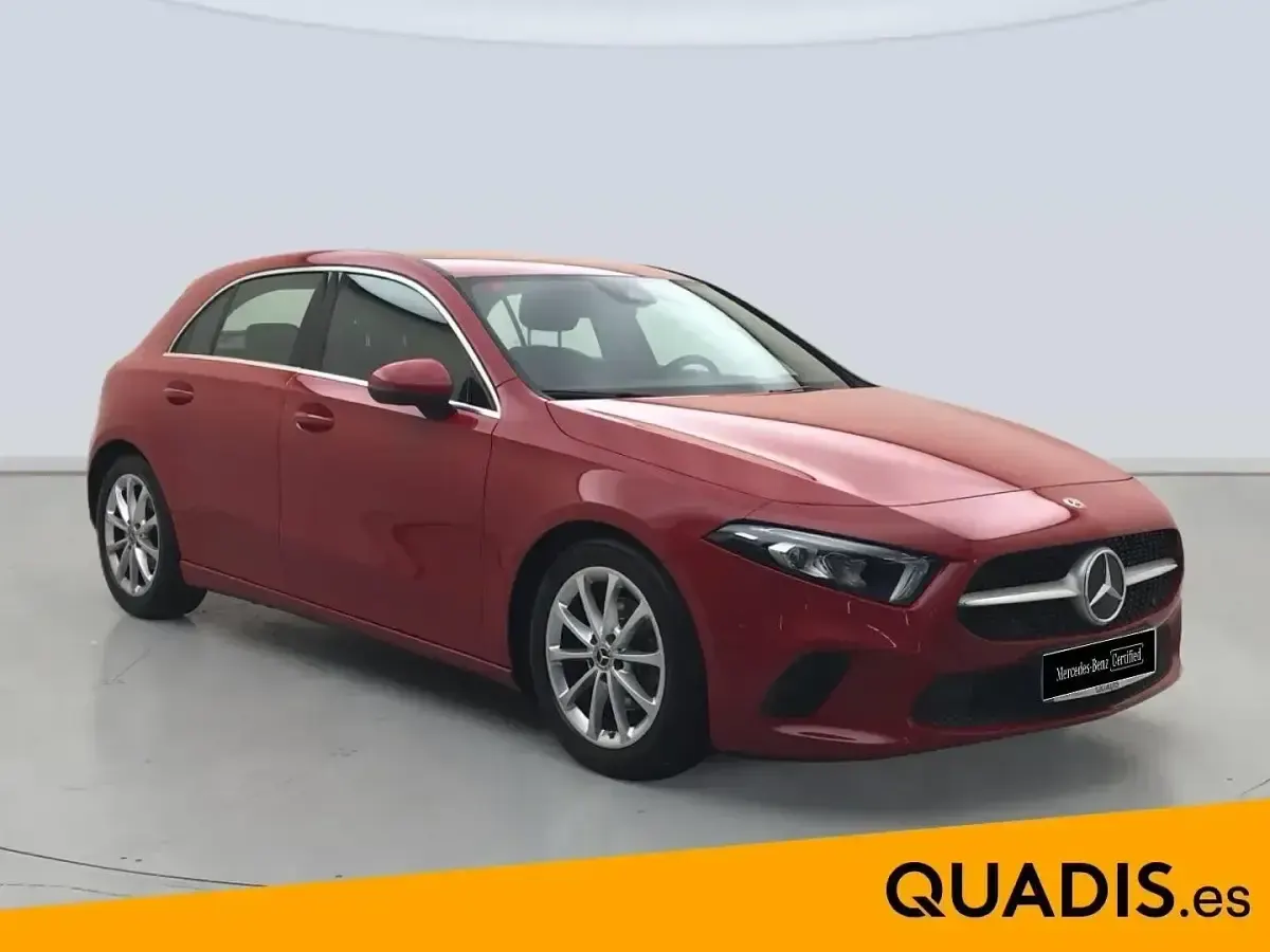 Usado Mercedes A180 116 CV (85 kW) 2019 Rojo