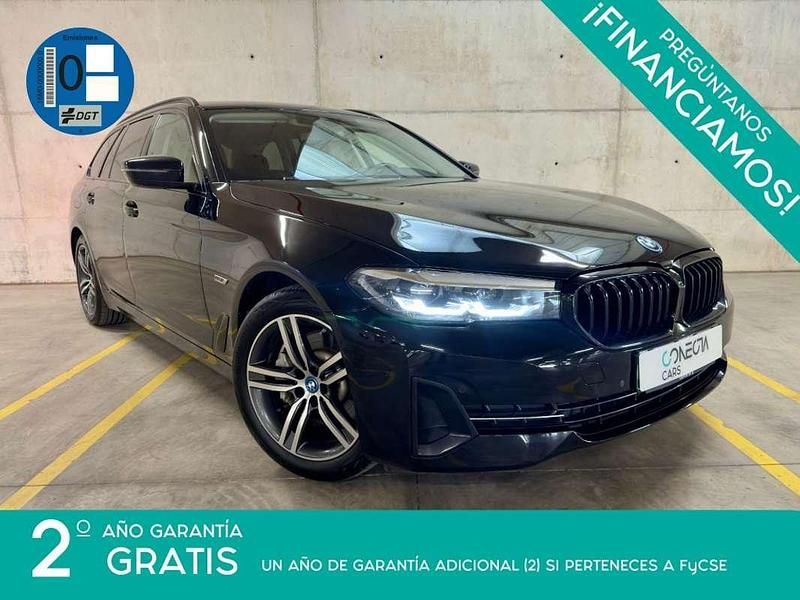 Negro Usado 2022 BMW 530e Comfort Edition Familiar | 33.490 € (Super precio) - Imagen 1/4