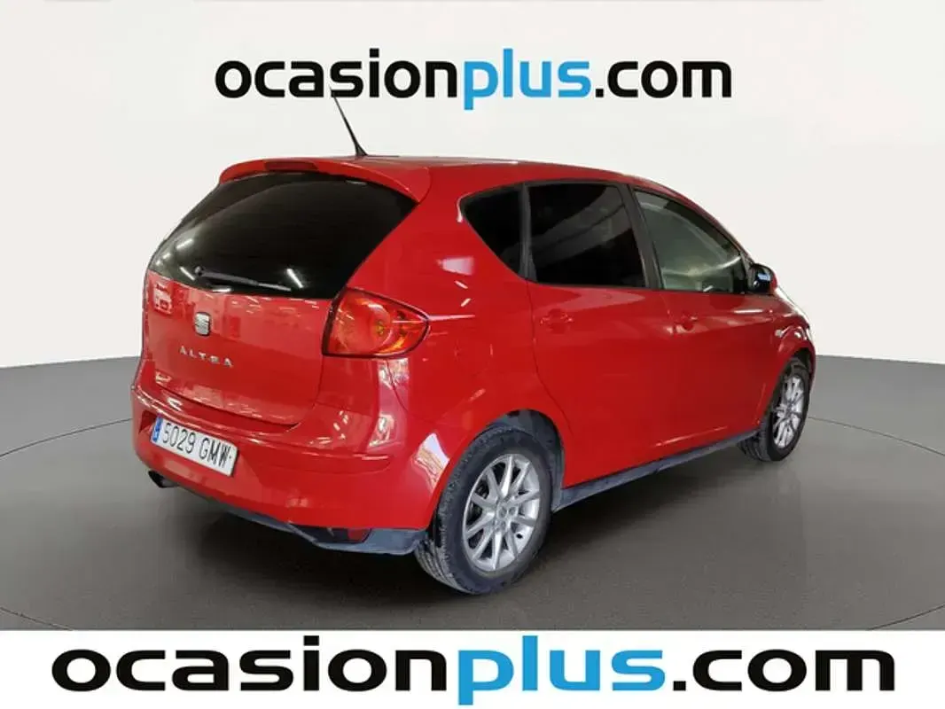 Usado Seat Altea Style 125 CV (91 kW) 2009 Rojo Monovolumen
