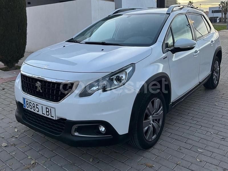 Blanco Usado 2019 Peugeot 2008 Signature Sky SUV | 9999 € (Super precio) - Imagen 1/4