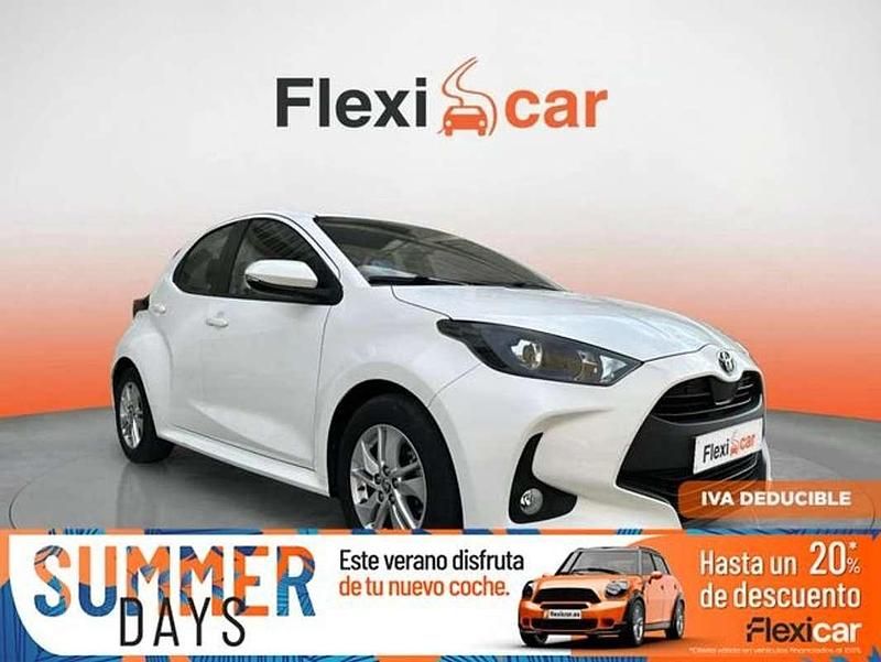 Blanco Usado 2022 Toyota Yaris Hybrid Active Utilitario | 16.490 € (Super precio) - Imagen 1/4