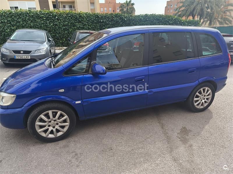 Usado Opel Zafira Design Edition 125 CV (91 kW) 2004 Azul Monovolumen