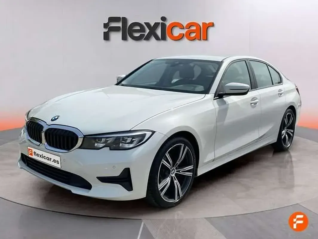 Usado BMW 318 150 CV (110 kW) 2020 Blanco Familiar