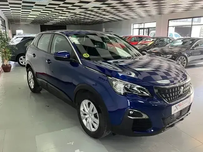Usado Peugeot 3008 Active 131 CV (96 kW) 2019 Azul SUV