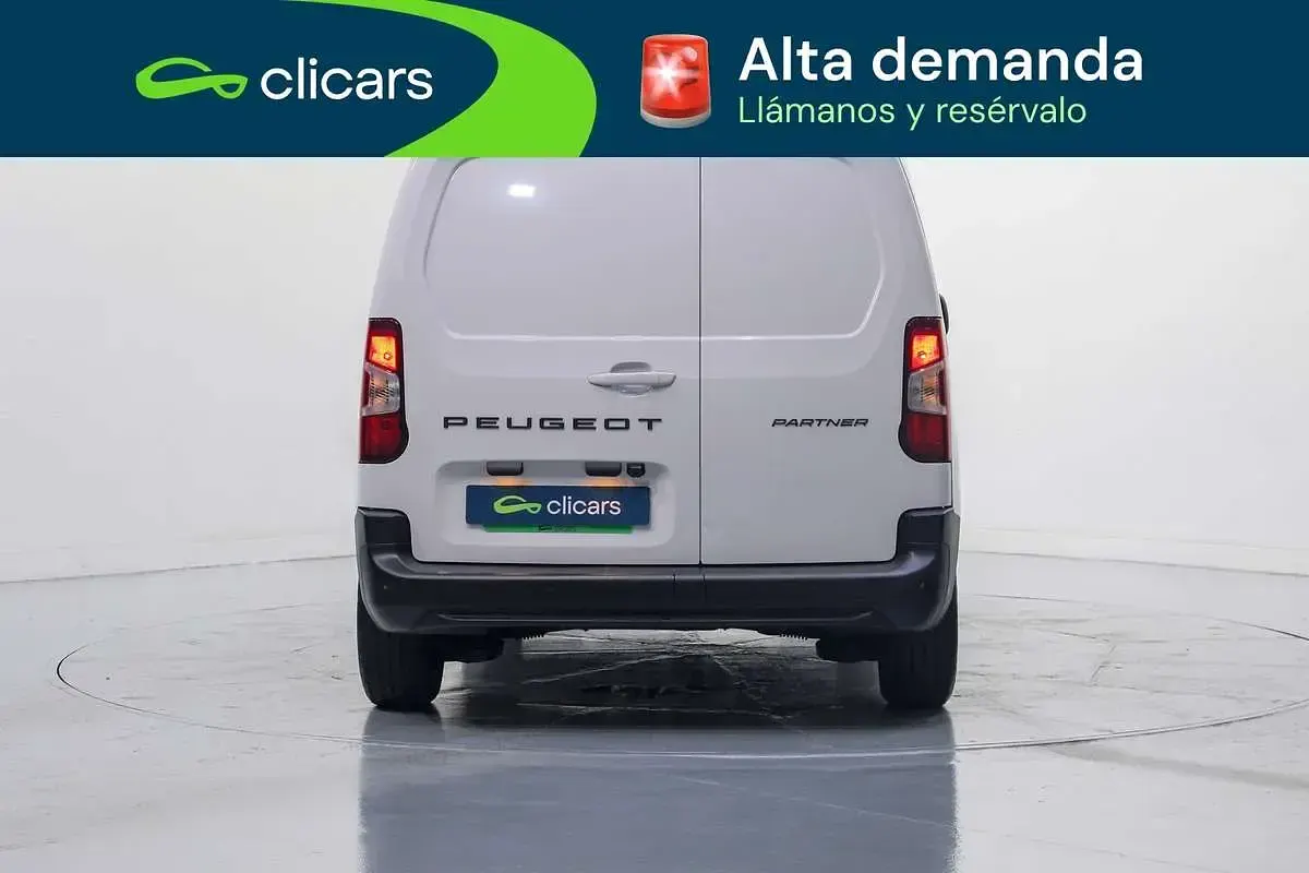 Usado Peugeot Partner S 102 CV (75 kW) 2024 Blanco Monovolumen