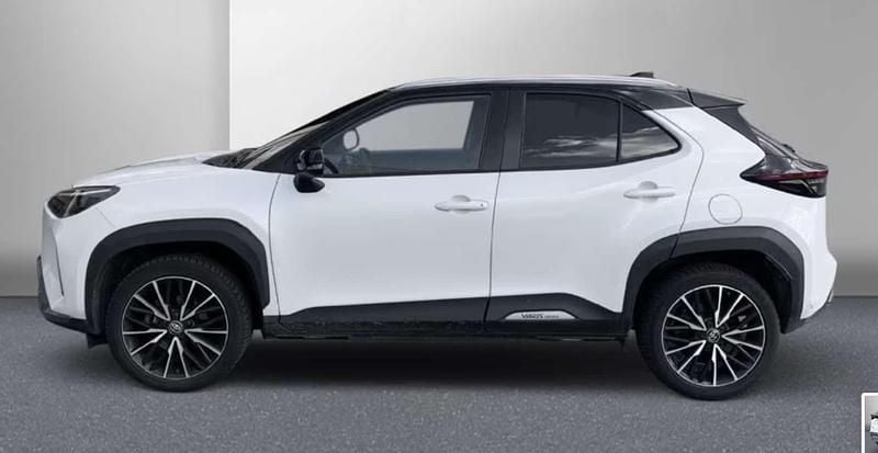 Usado Toyota Yaris Cross 116 CV (85 kW) 2021 Blanco SUV
