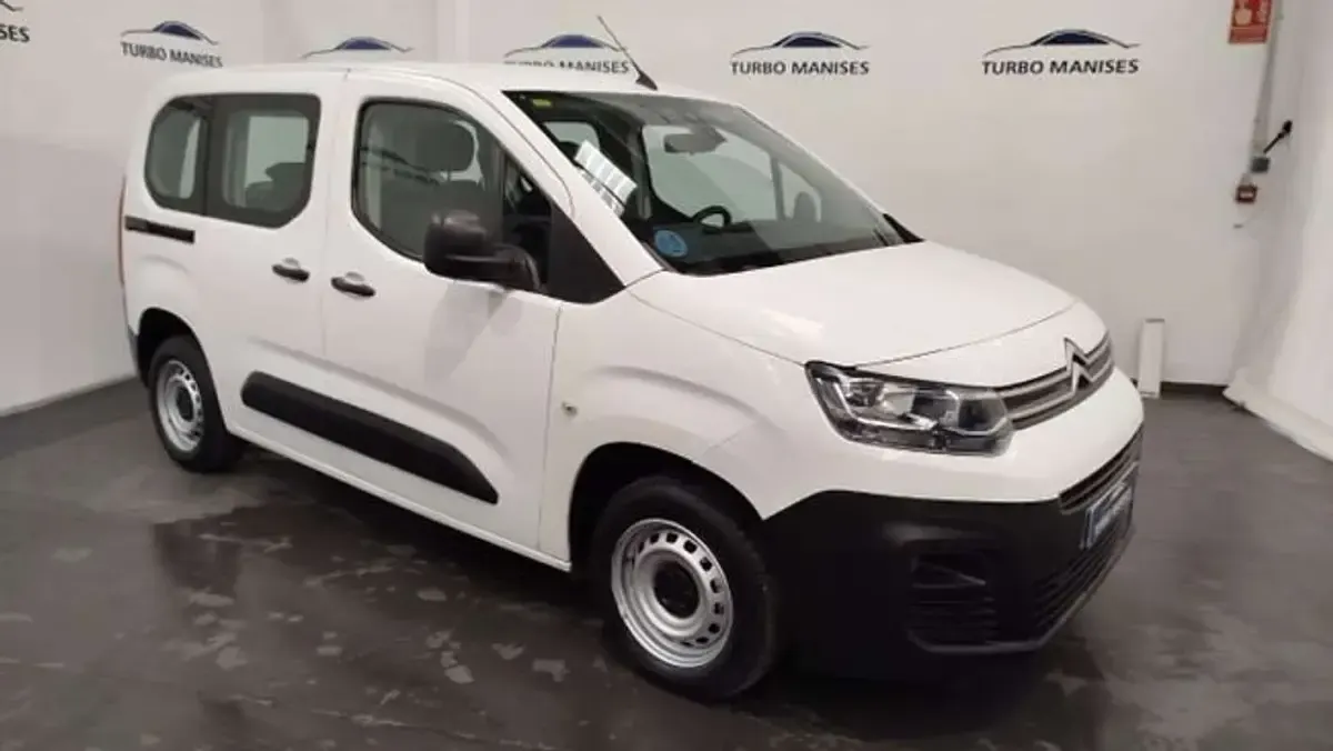 Usado Citroën Berlingo Live 102 CV (75 kW) 2019 Blanco Monovolumen