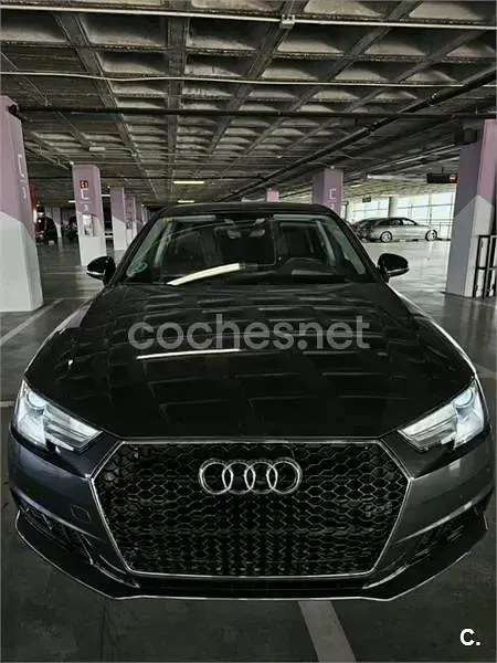 Usado Audi A4 150 CV (110 kW) 2018 Gris / plata Berlina