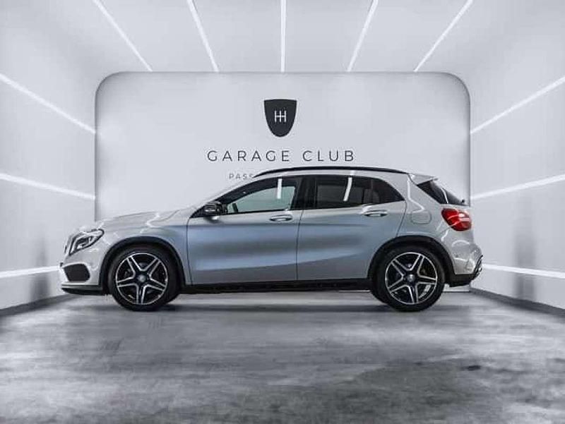 Usado Mercedes GLA220 AMG line 170 CV (125 kW) 2014 Gris SUV