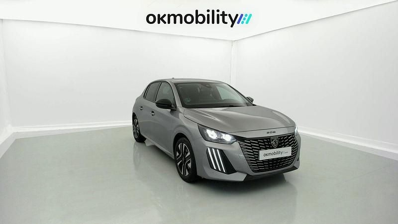Usado Peugeot 208 Allure 100 CV (73 kW) 2024 Gris artense Utilitario