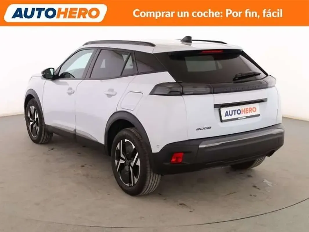 Usado Peugeot 2008 Allure 102 CV (75 kW) 2024 Blanco SUV