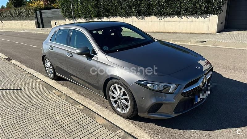 Gris / plata Usado 2020 Mercedes A200 Berlina | 23.499 € (Super precio) - Imagen 1/4