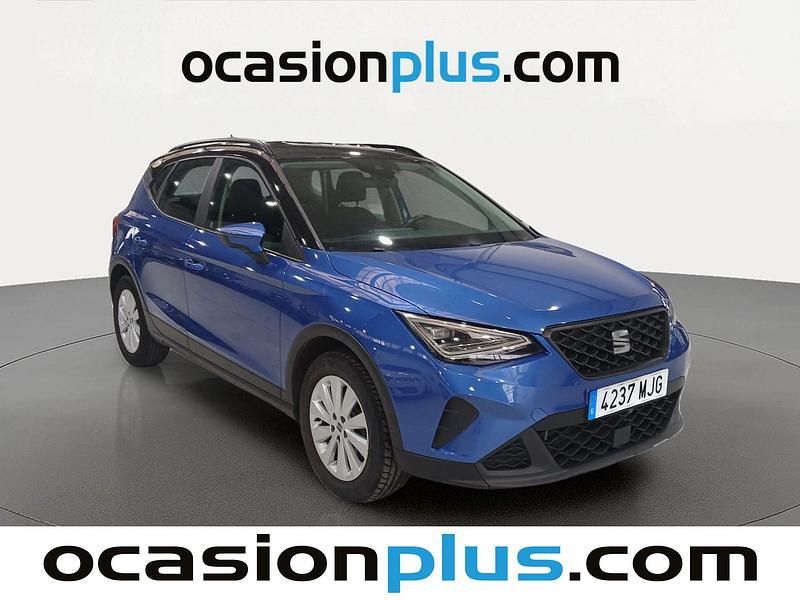 Usado Seat Arona Style 110 HP (80 kW) 2023 Azul SUV