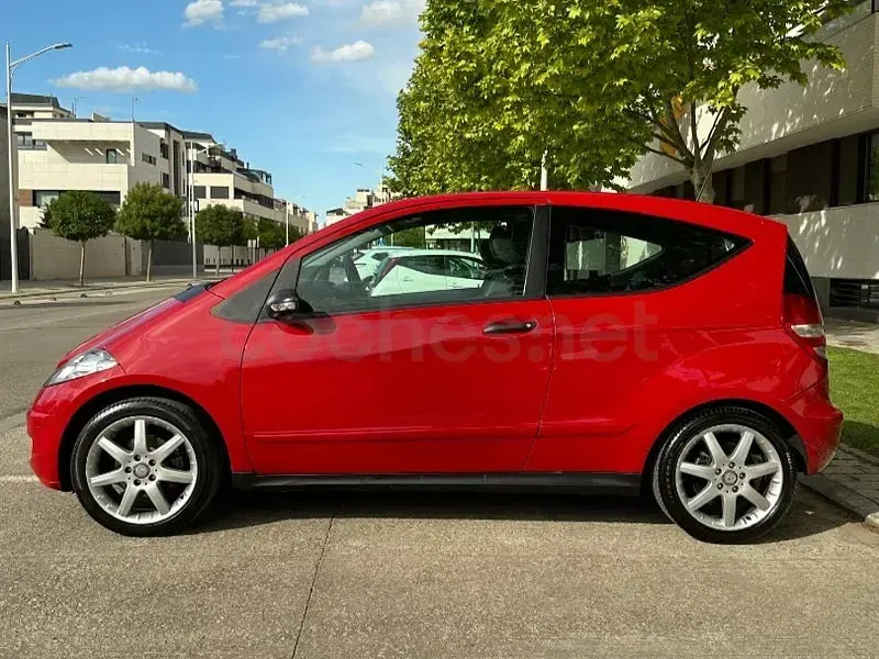 Usado Mercedes A150 Avantgarde 95 CV (69 kW) 2007 Rojo Berlina
