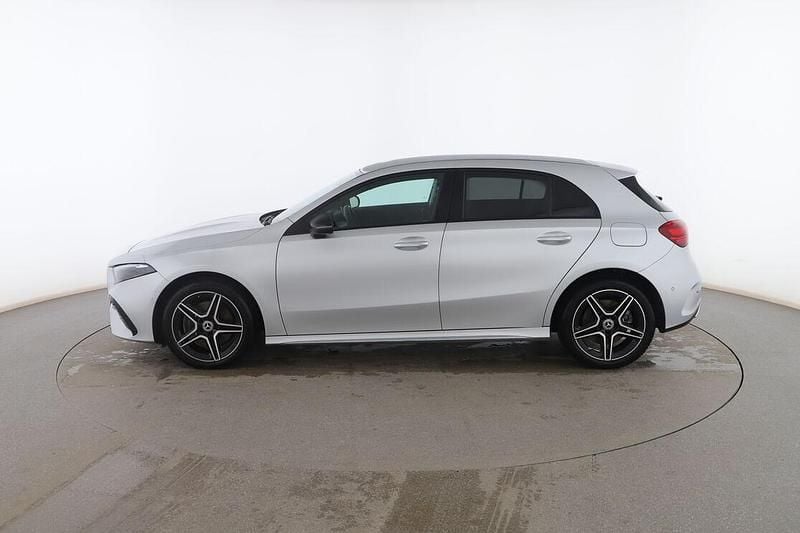 Usado Mercedes A250 AMG line 218 CV (160 kW) 2023 Gris Utilitario
