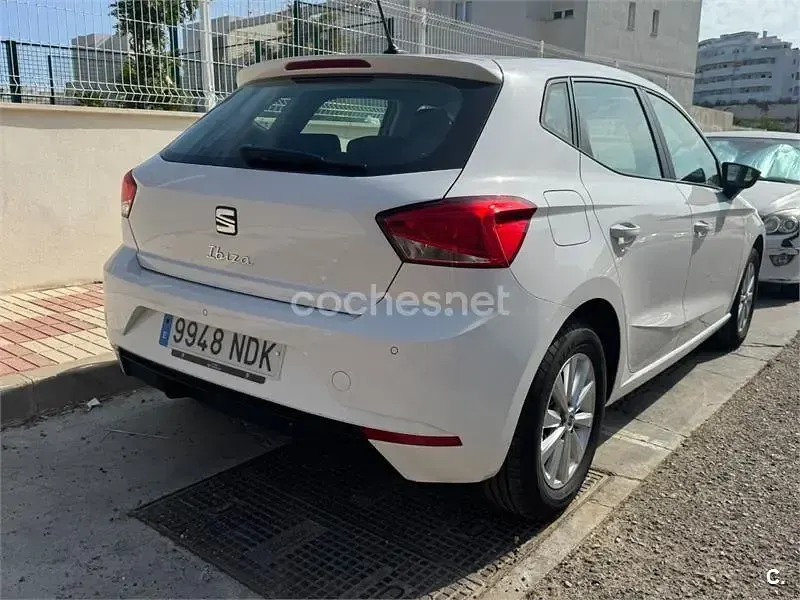 Usado Seat Ibiza Style 80 CV (58 kW) 2025 Blanco Utilitario