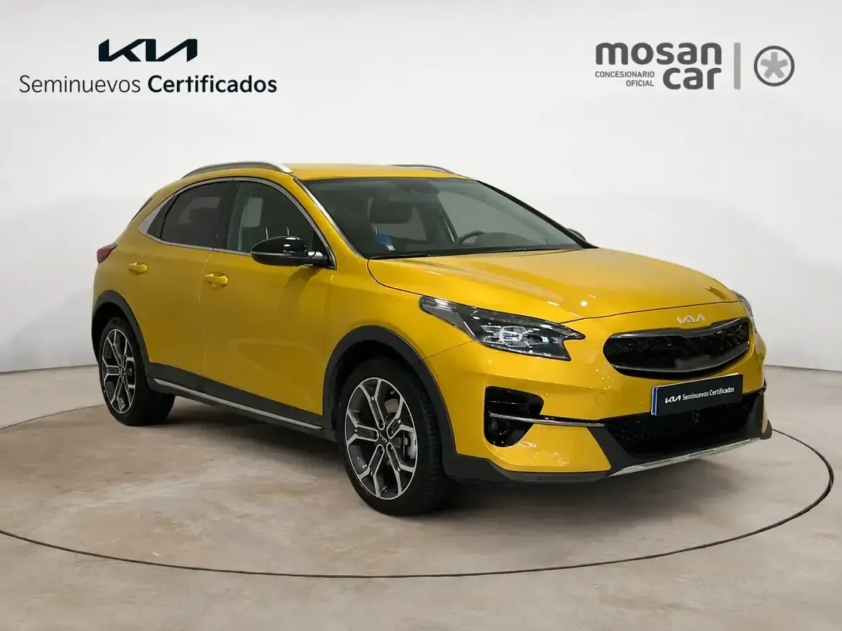 Usado Kia XCeed 141 CV (103 kW) 2022 Amarillo SUV