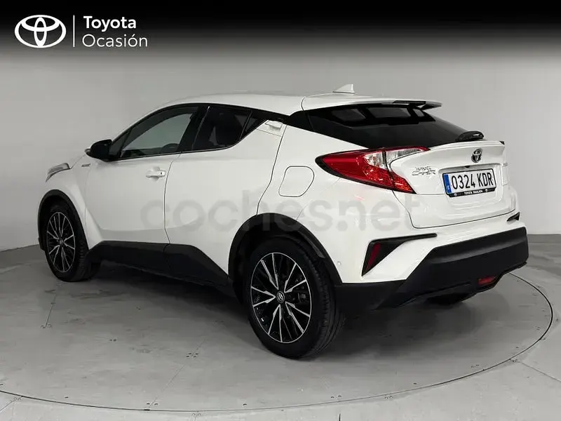Usado Toyota C-HR Advance 122 CV (89 kW) 2017 Blanco SUV