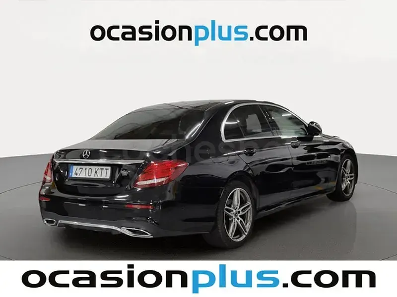 Usado Mercedes E220 194 CV (142 kW) 2019 Negro Berlina