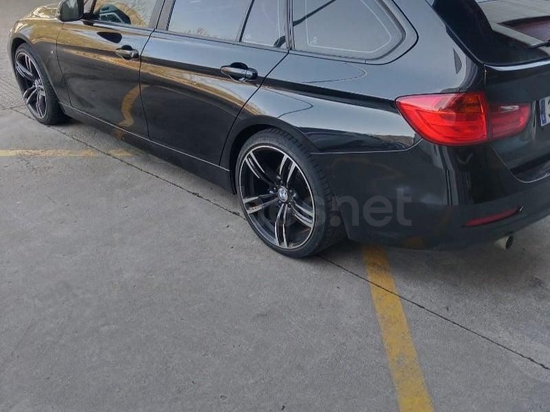 Usado BMW 318 143 CV (105 kW) 2014 Negro Familiar