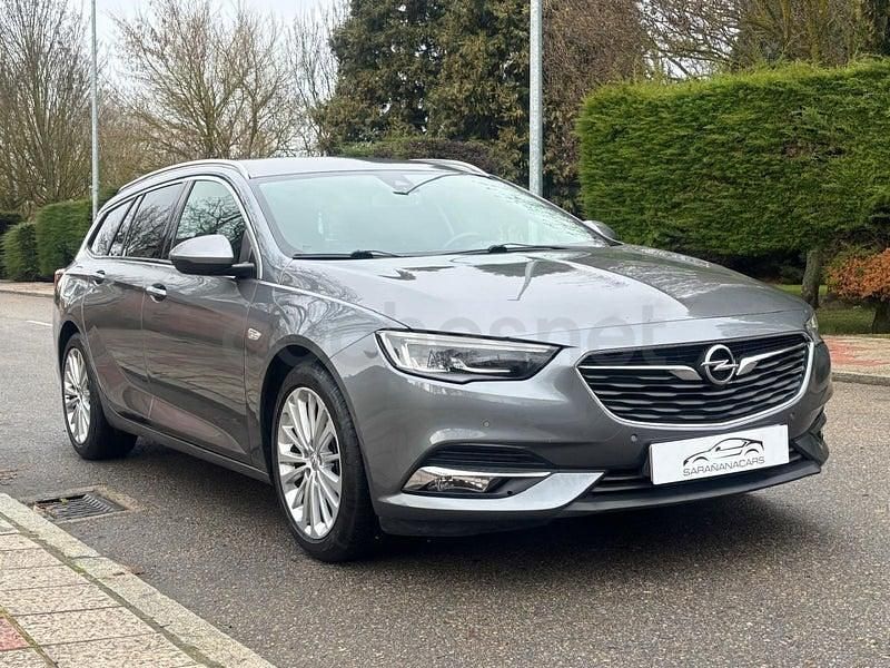 Usado Opel Insignia Innovation 136 CV (100 kW) 2020 Gris / plata Familiar