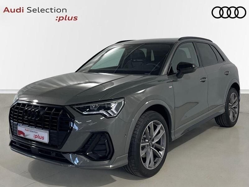 Usado Audi Q3 Ambiente 150 CV (110 kW) 2024 Gris SUV