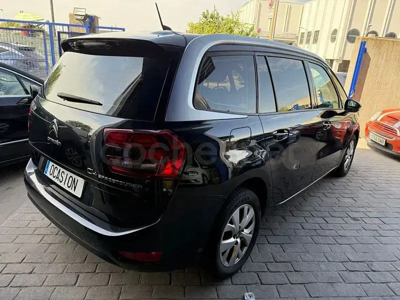 Usado Citroën C4 SpaceTourer Shine 130 CV (95 kW) 2020 Negro Monovolumen