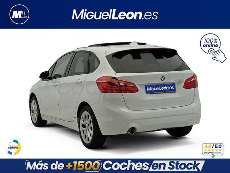 Usado BMW 225 Active Tourer Performance 220 CV (161 kW) 2022 Blanco Monovolumen