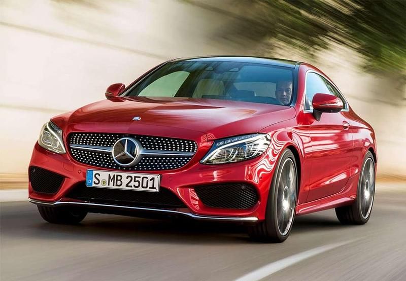 Usado Mercedes C220 170 CV (125 kW) 2017 Gris Coupe